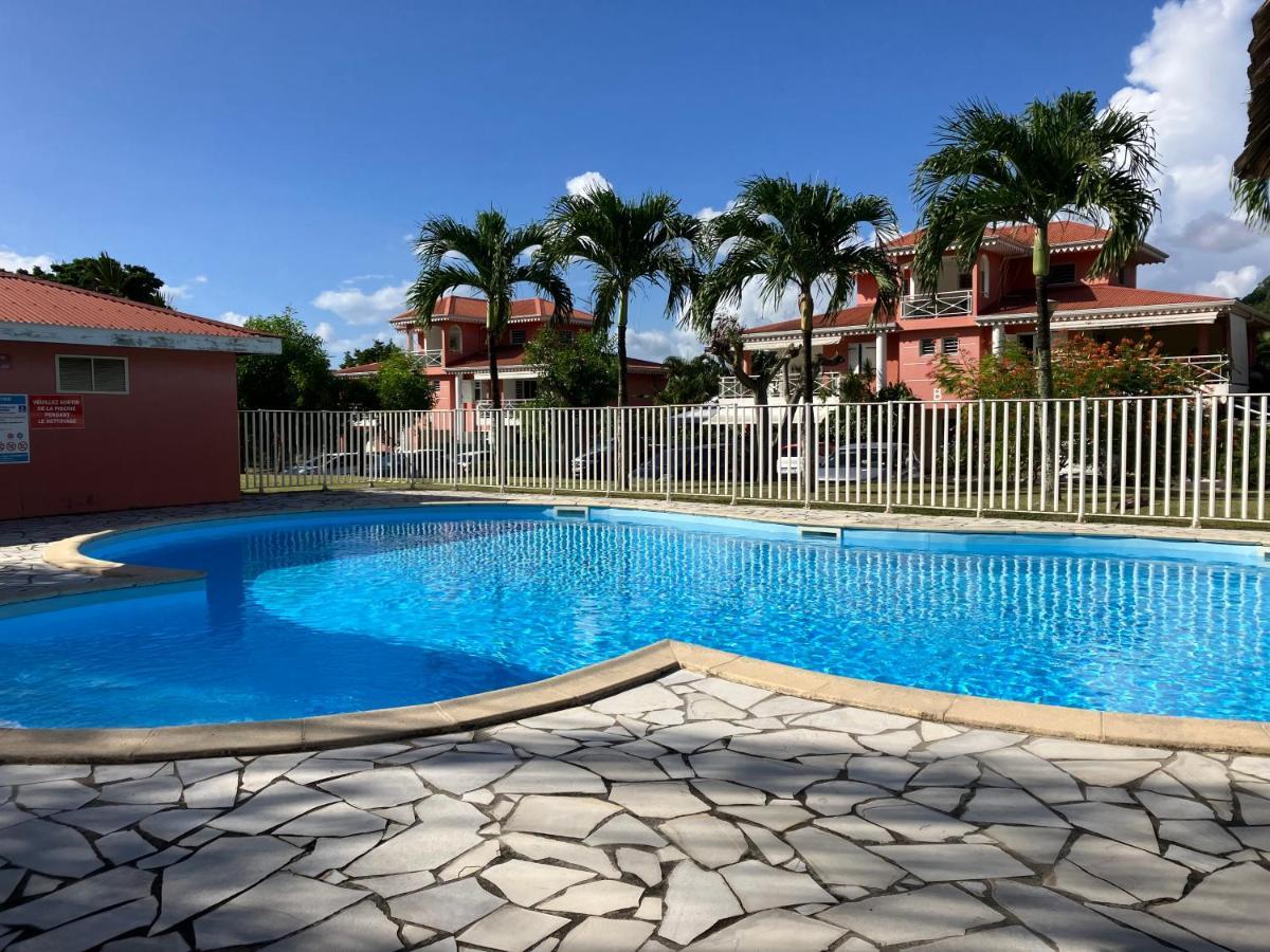 Le Flamboyant - 5P - 2Ch - Piscine - Plage 300M 莱特鲁瓦西莱 外观 照片